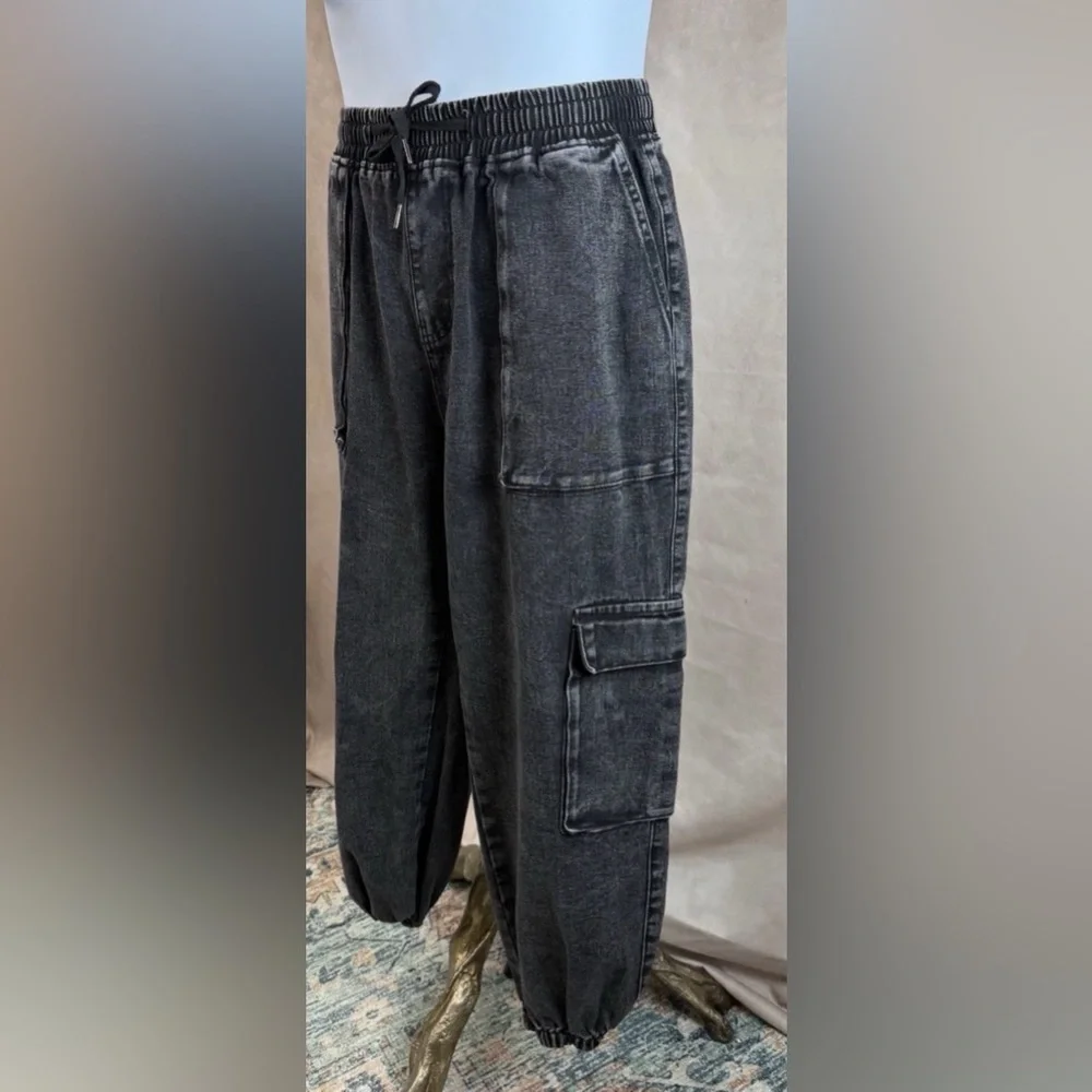 SHEIN Curve Women’s Black Wash Cargo Denim Drawstring Joggers Plus Size 1X - Picture 3 of 9